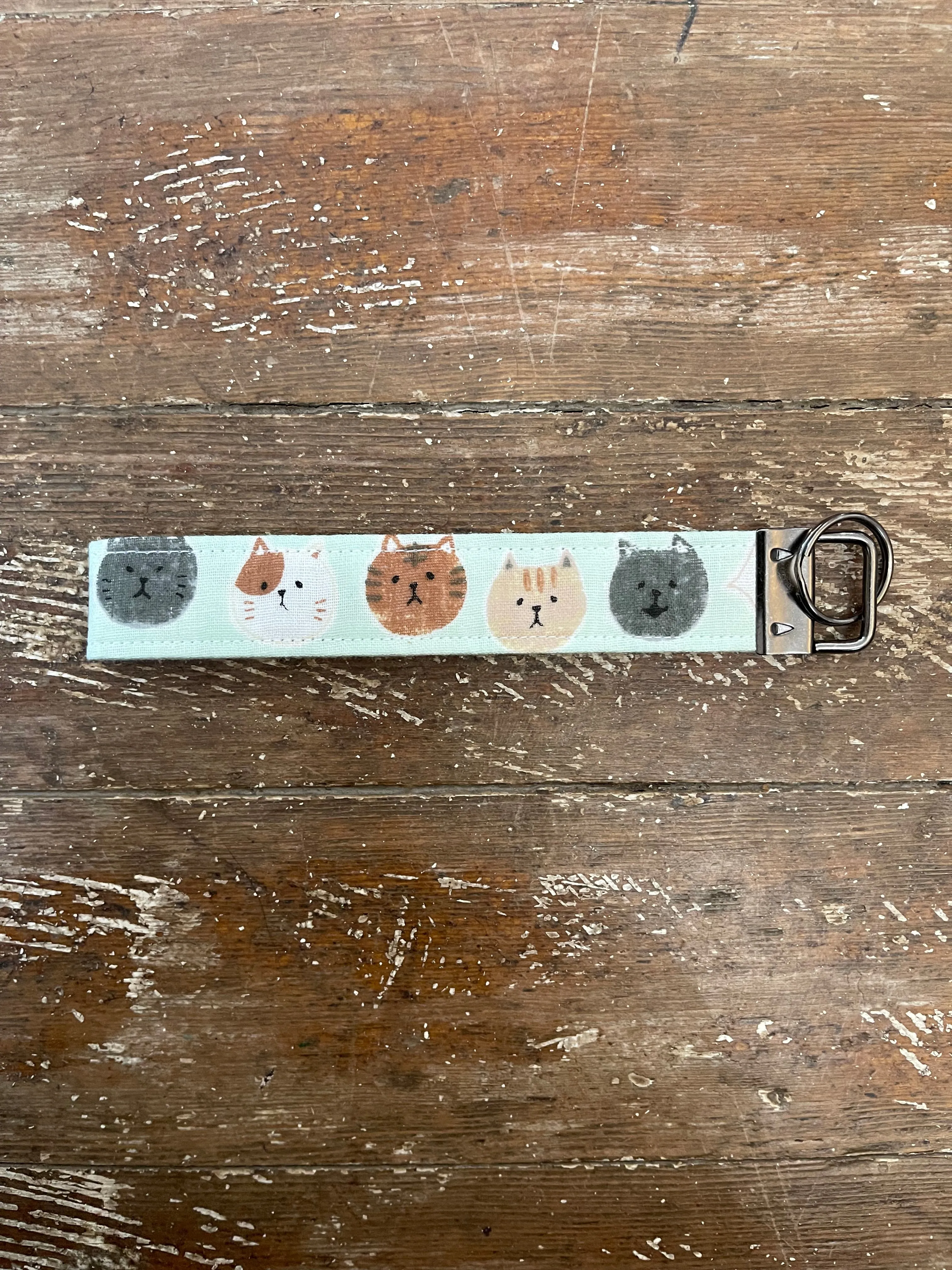 6" LANYARD KEYCHAIN