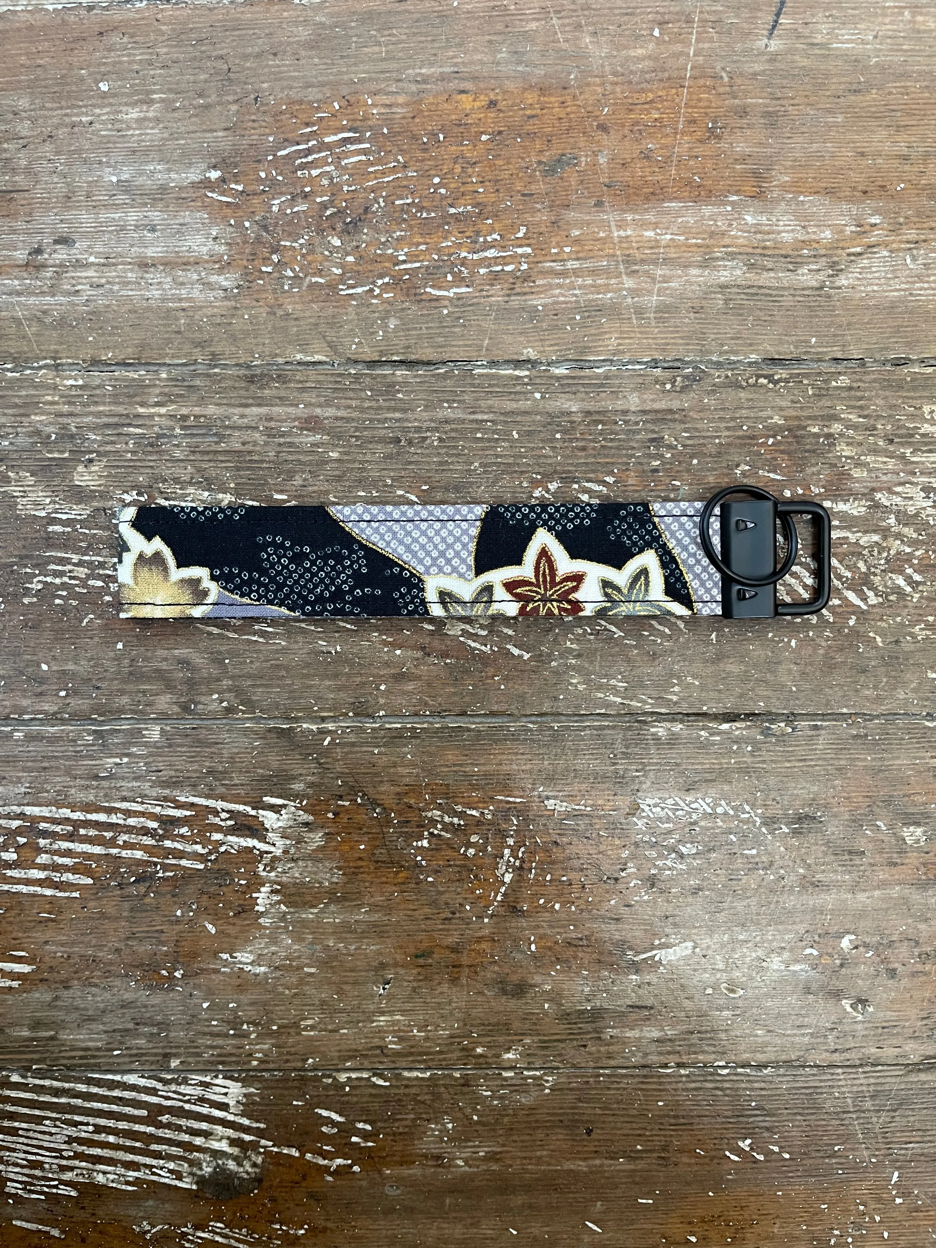 6" LANYARD KEYCHAIN