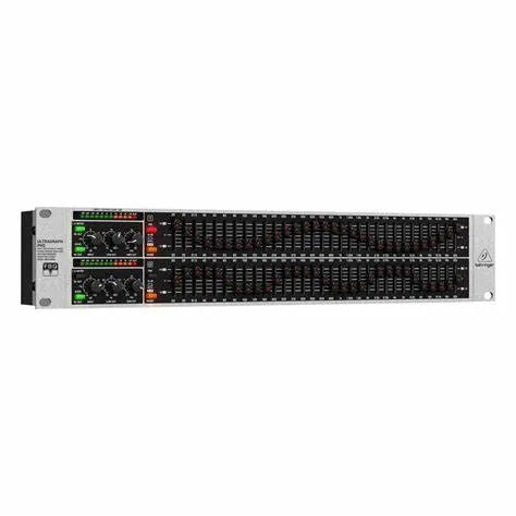 Behringer Ultragraph Pro FBQ3102HD 31-band Stereo Graphic Equalizer
