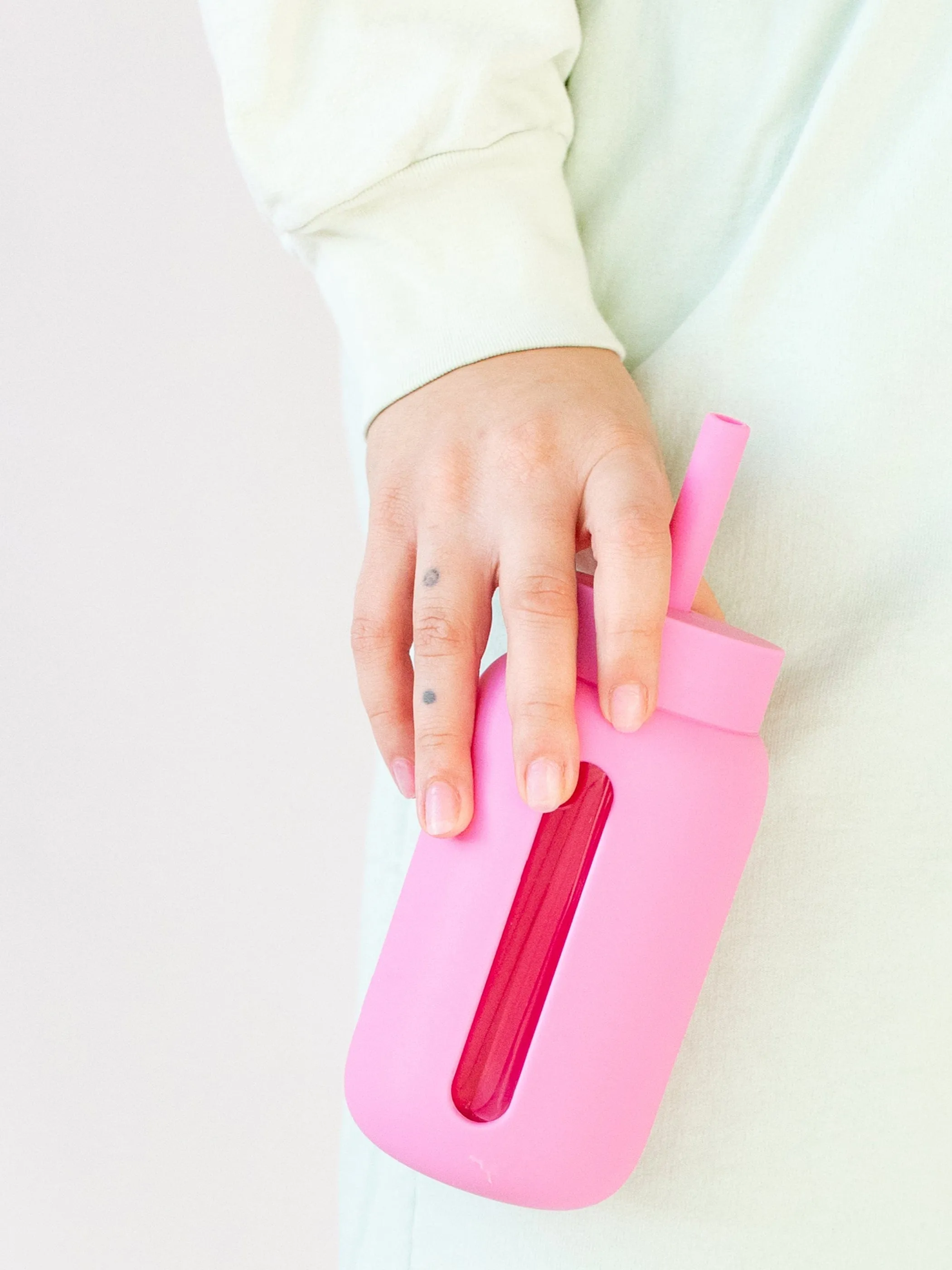 Bubblegum Day Bottle (27oz)