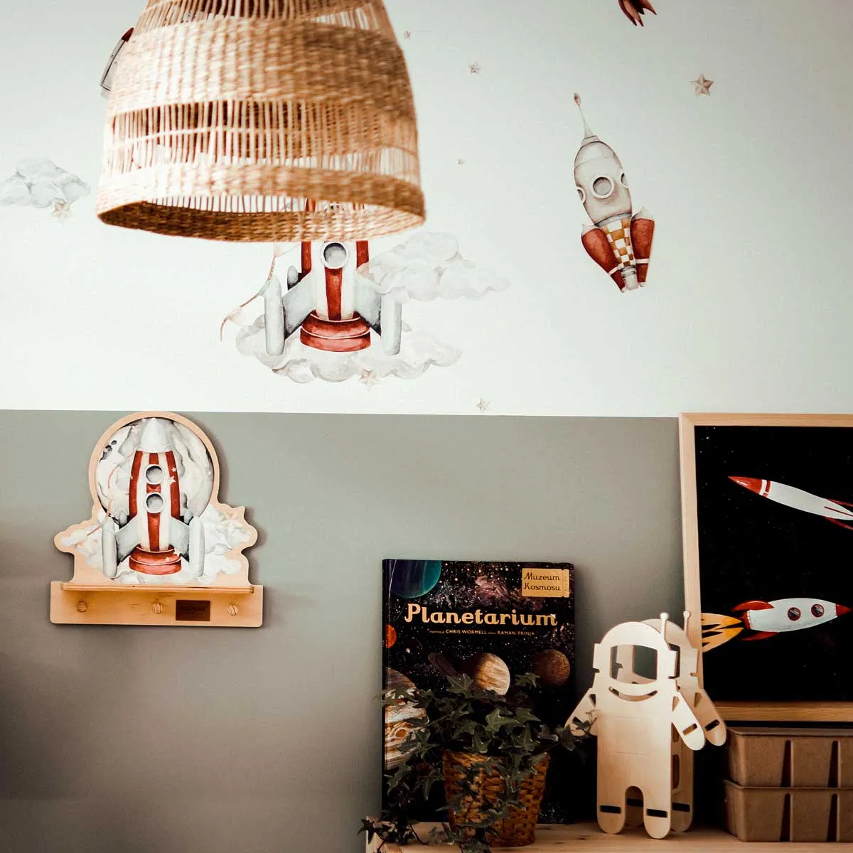 DEKORNIK Rocketship Mini Shelf