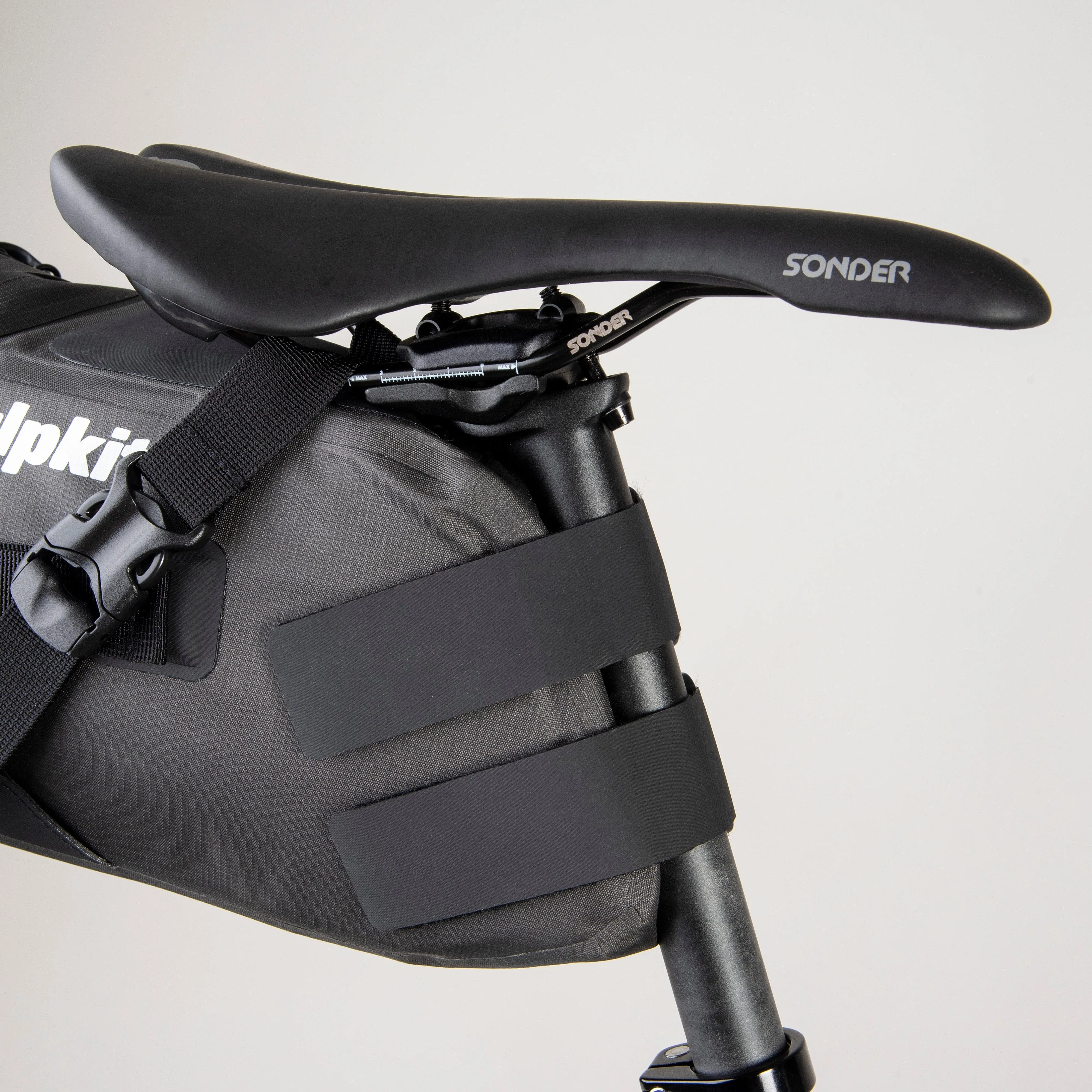 Deluge Saddle Pack 12L