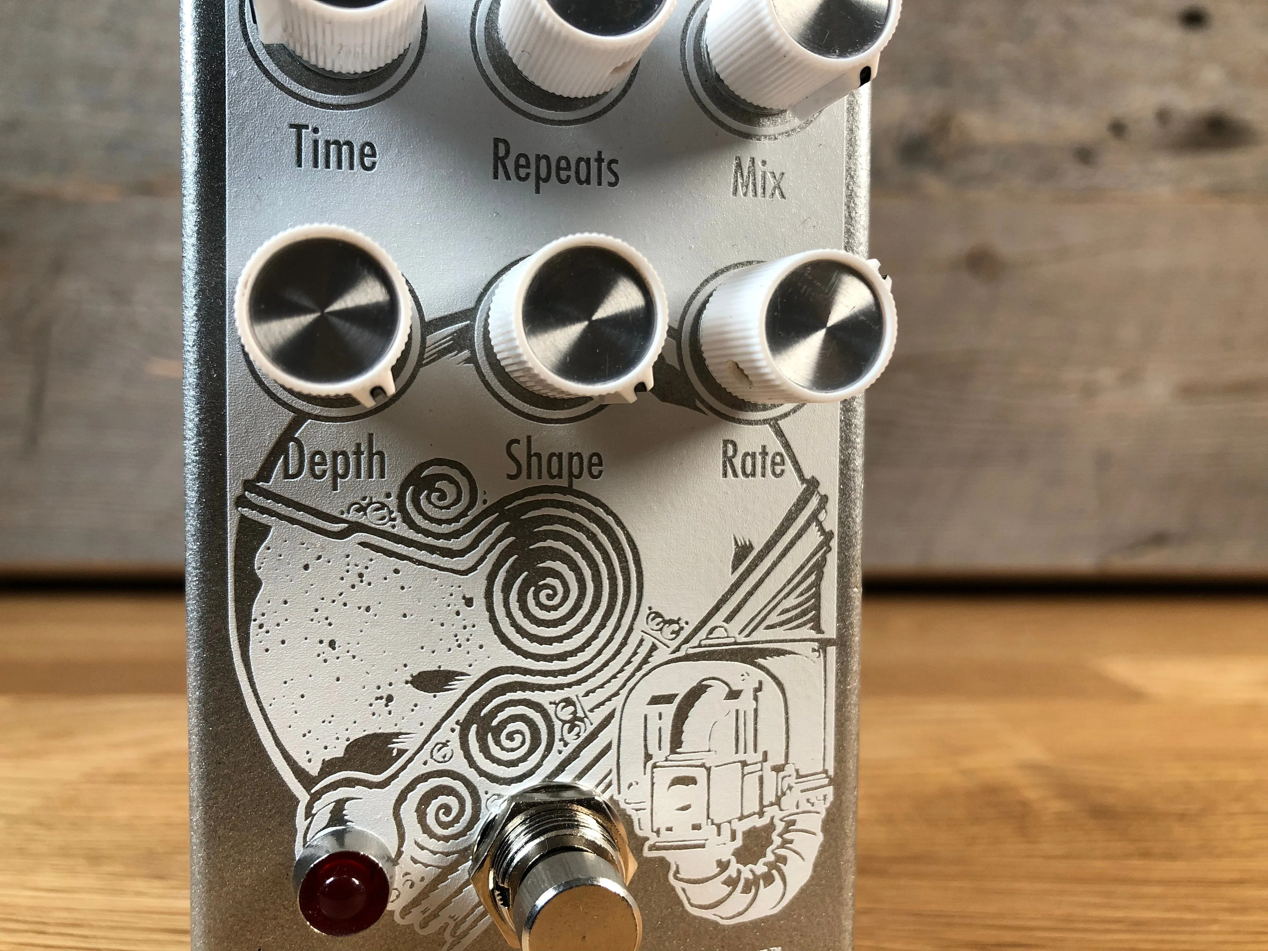 Earthquaker Devices Space Spiral Modulated Delay