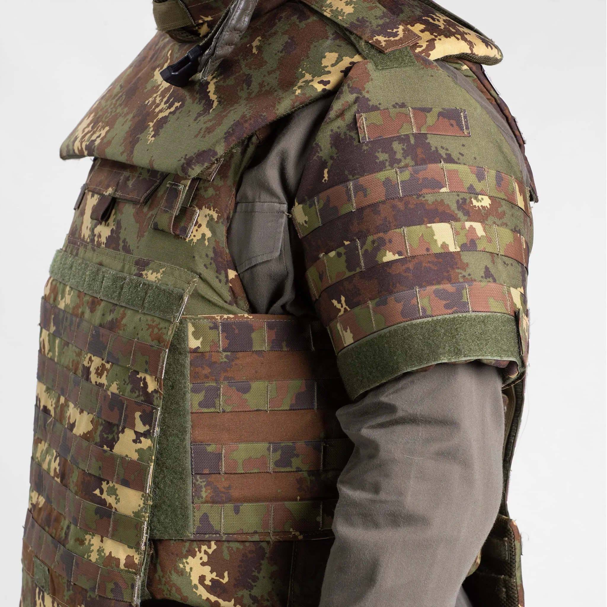 Italian Vegetata NC4-09 Protective Armor