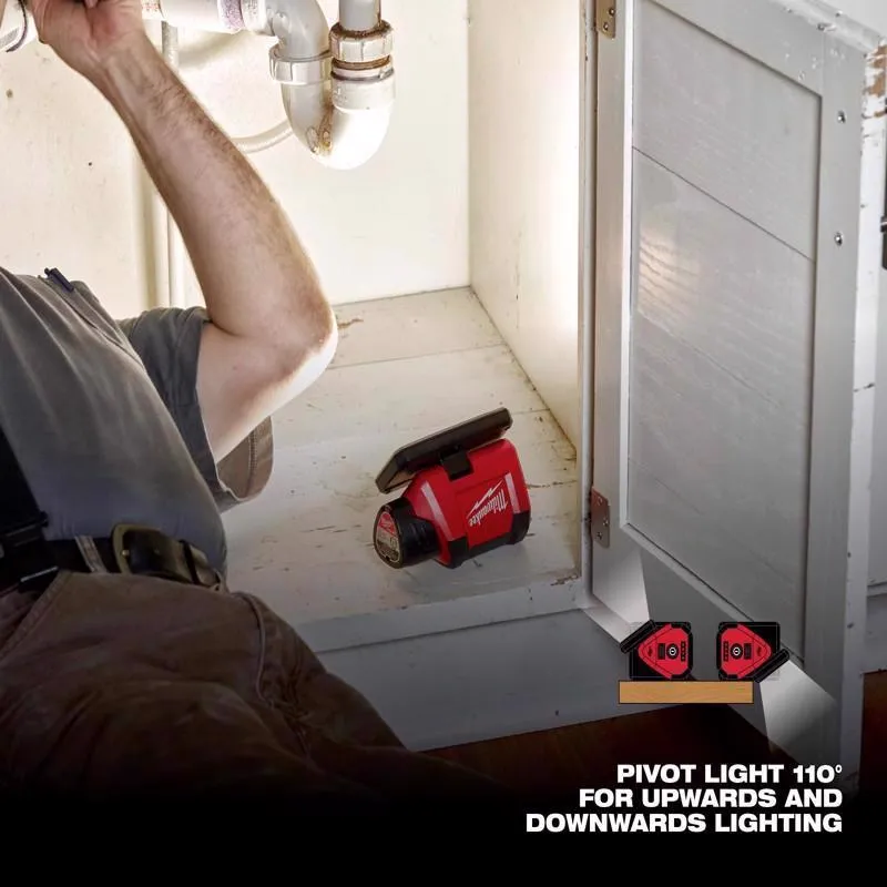 Milwaukee M12 Rover 700/250 lm LED Rechargeable Handheld Flood Light