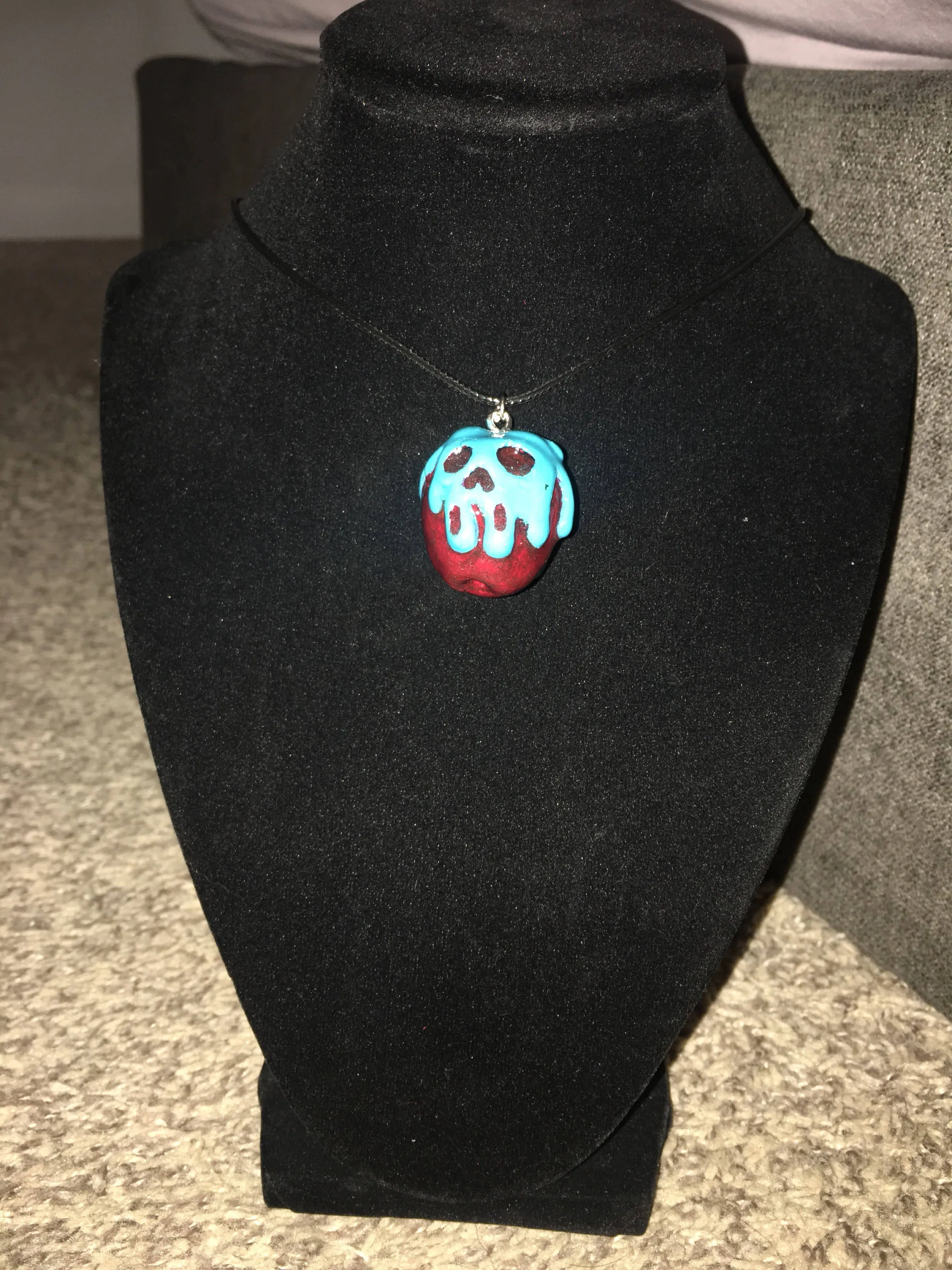 Poison Apple: pendant / keychain