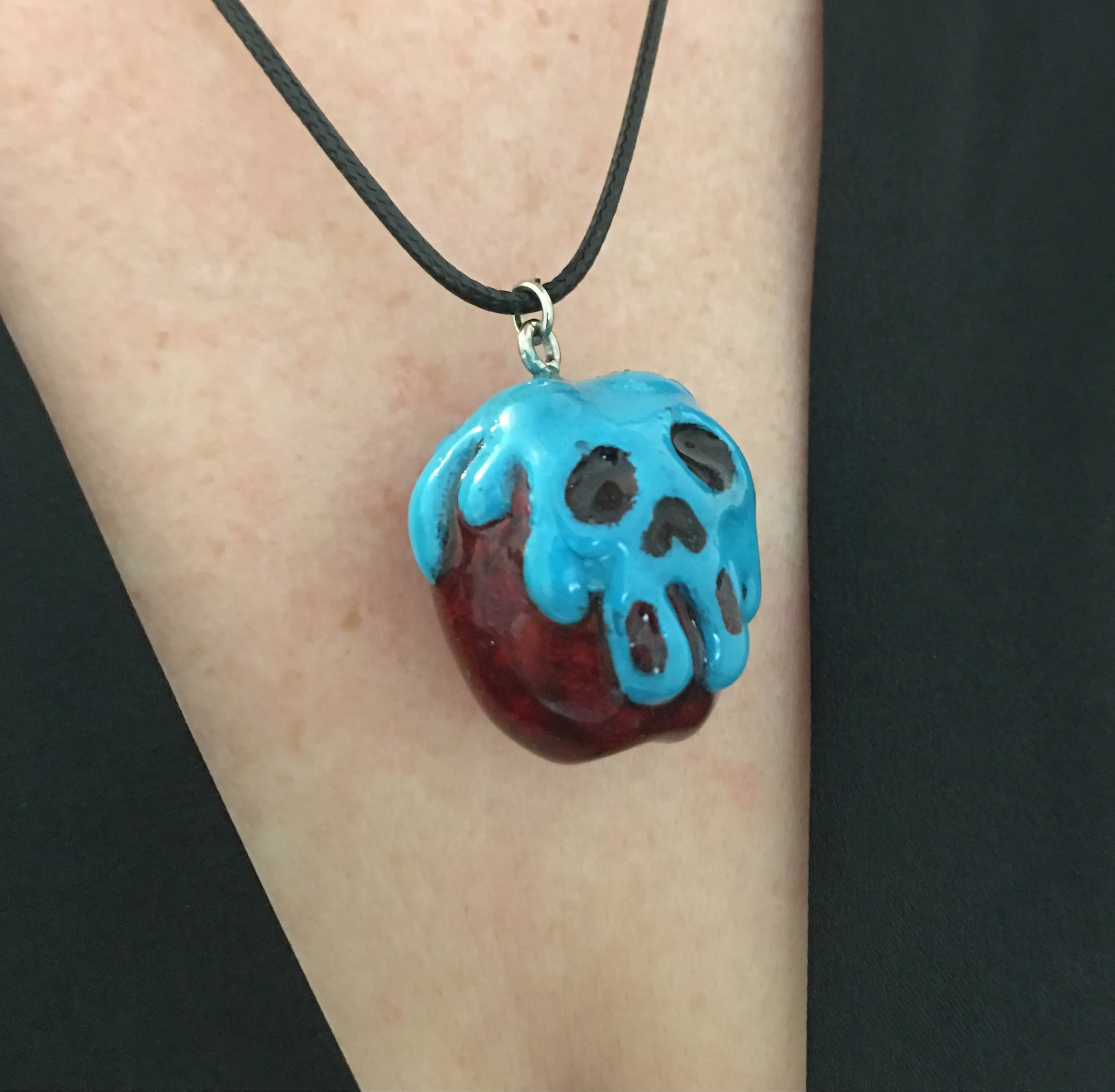 Poison Apple: pendant / keychain