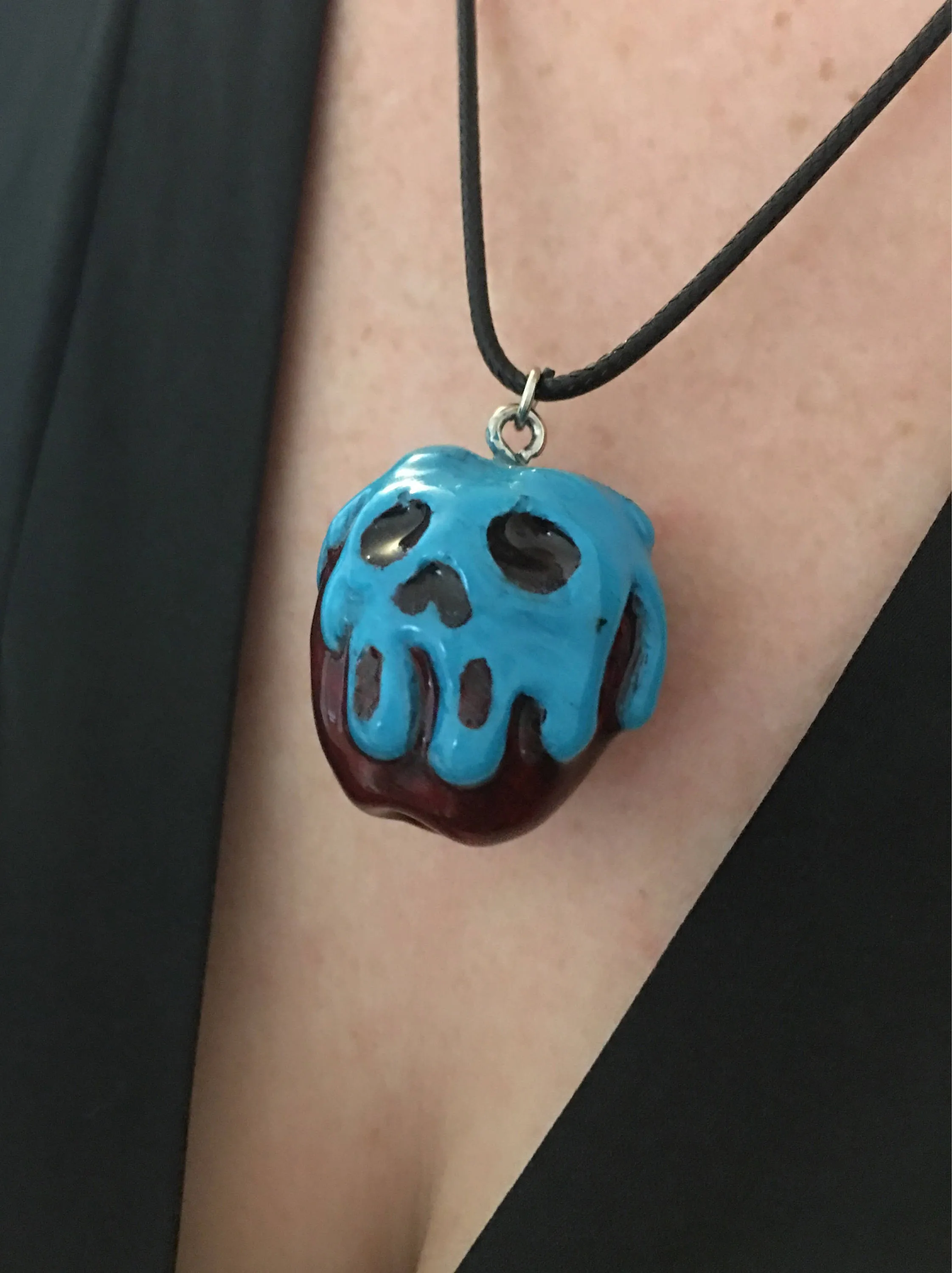Poison Apple: pendant / keychain
