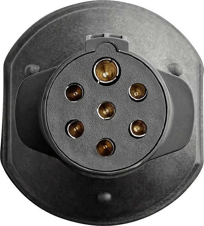 Voltage Reducer 24v to 12v (Converts a 24N Socket to 12V Socket)